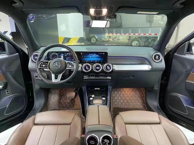 成都20年奔驰GLB1