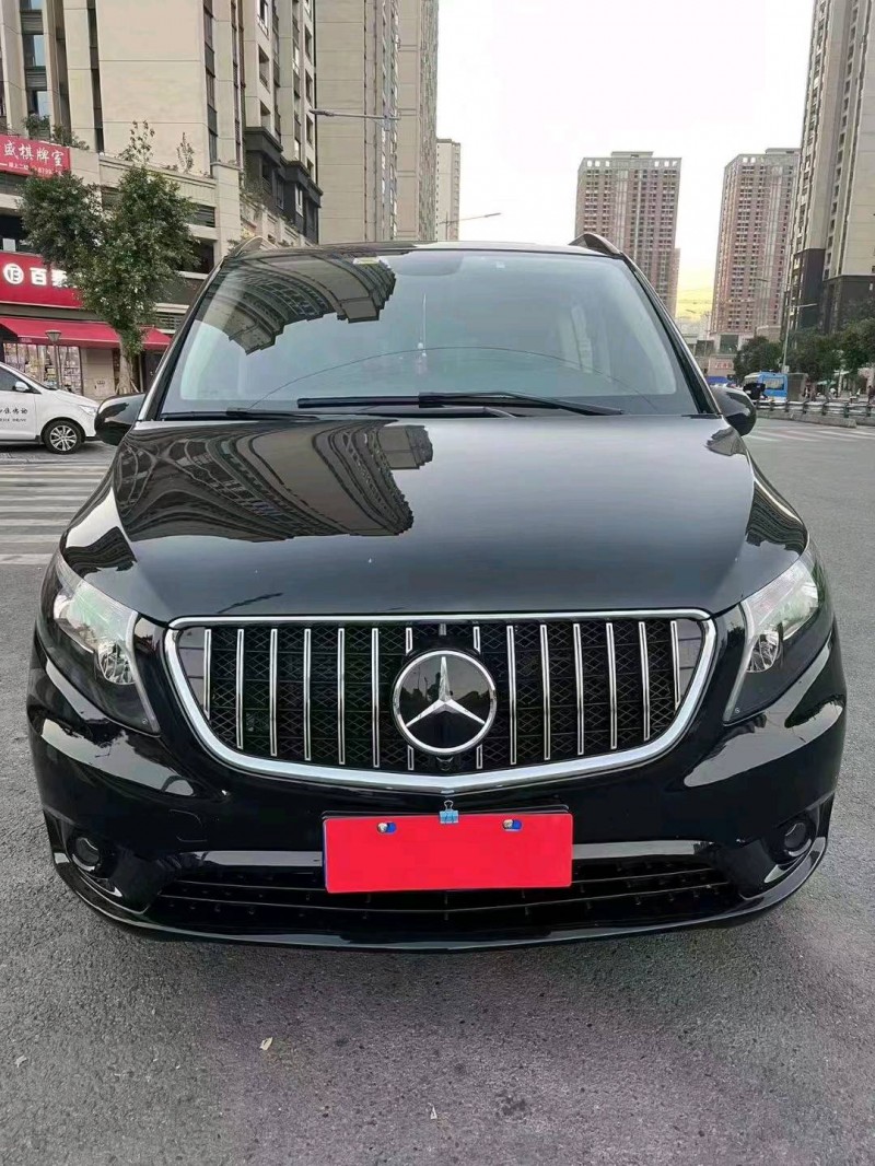 重庆20年奔驰威霆1