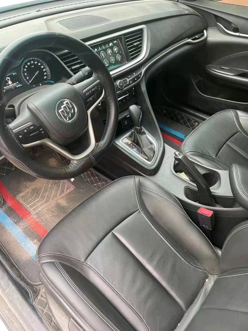 青岛19年别克威朗5