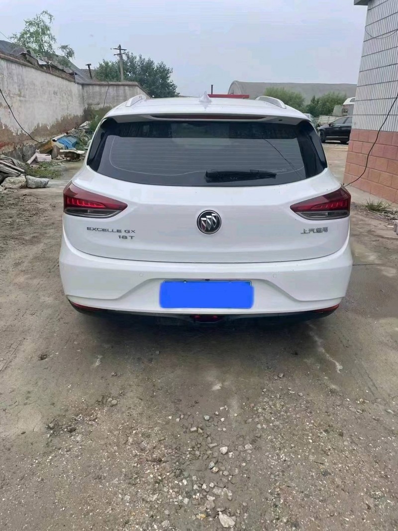 青岛19年别克威朗9