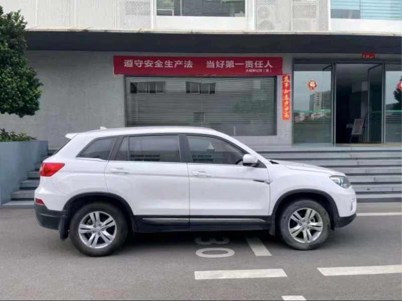 東營18年長安汽車CS754