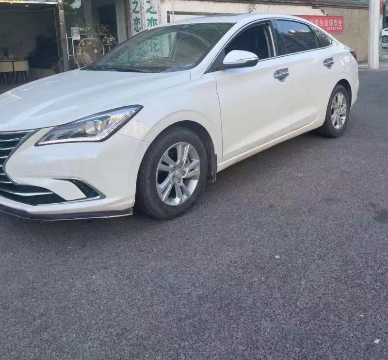 貴陽20年長安汽車逸動3