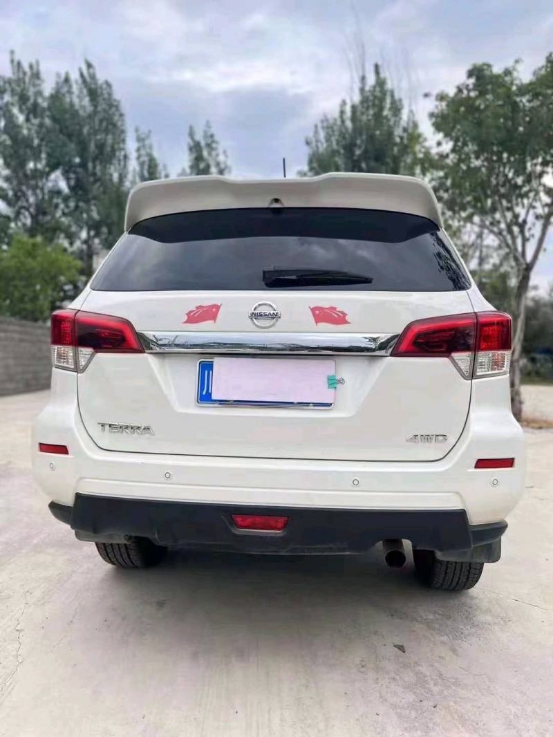 成都18年日产途达1