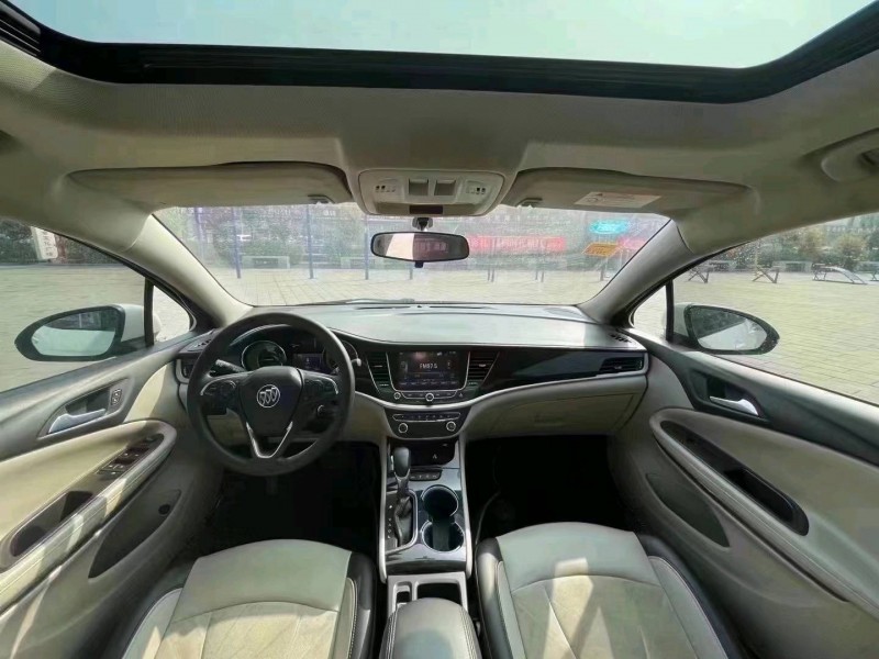 北京17年别克威朗4