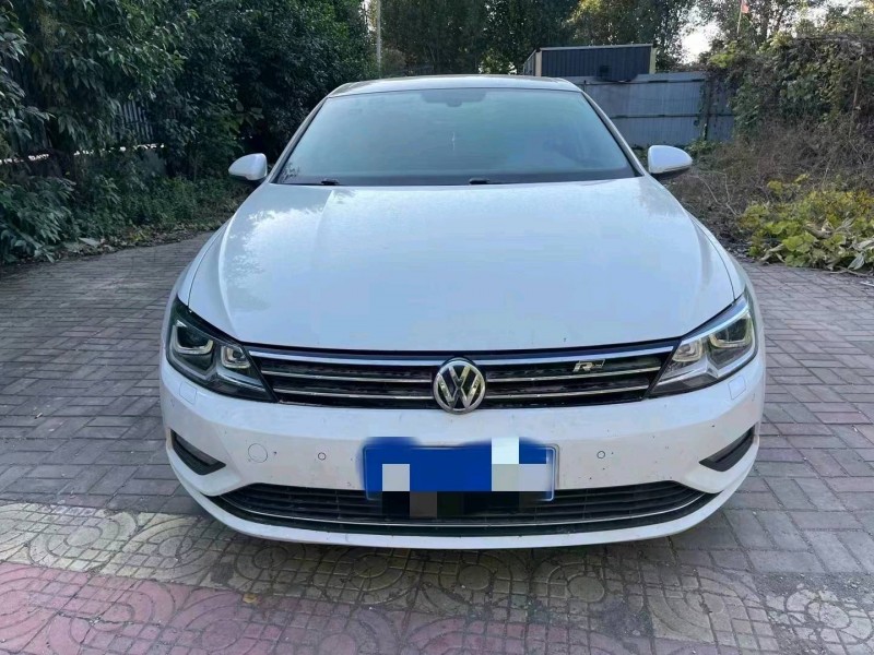 济南15年大众凌渡1