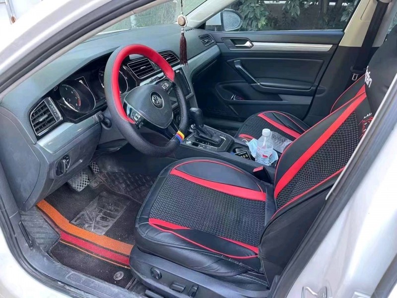 济南15年大众凌渡8