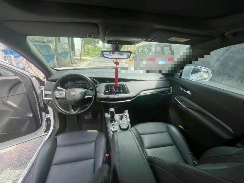 郑州20年凯迪拉克XT45