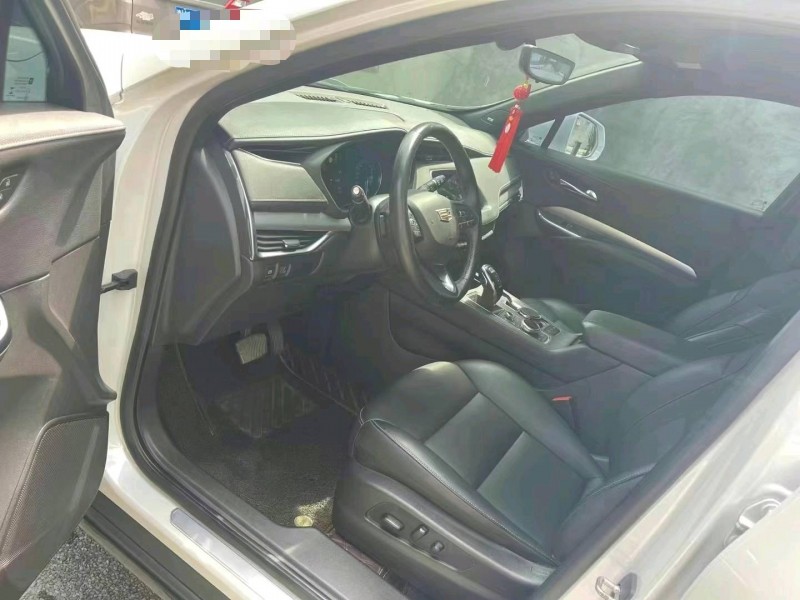 郑州20年凯迪拉克XT46