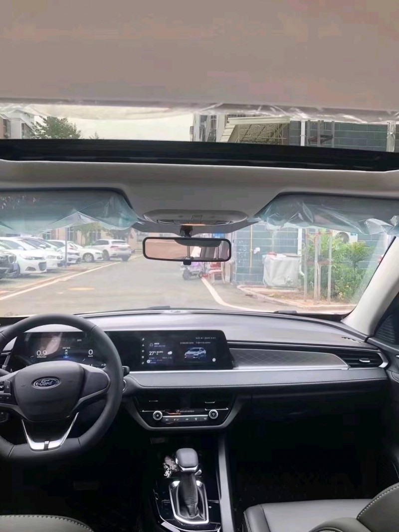 北京22年福特福睿斯5