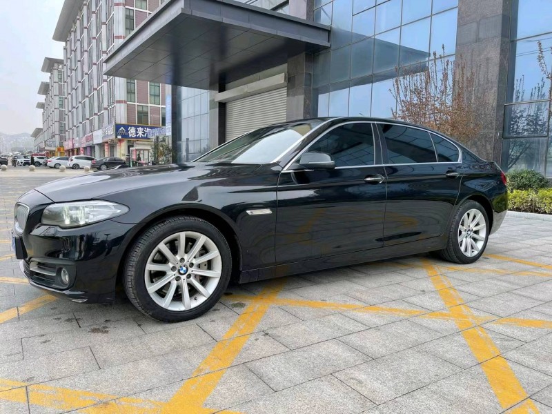 济宁15年宝马5系8