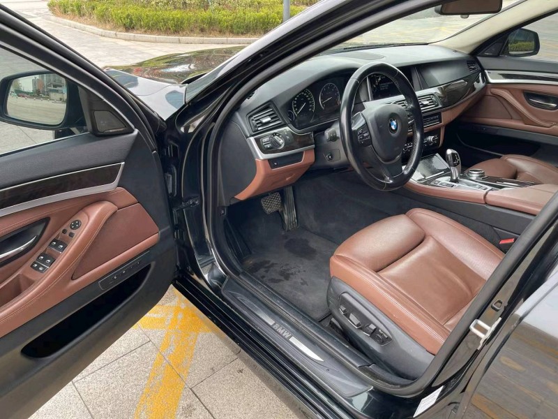 济宁15年宝马5系4