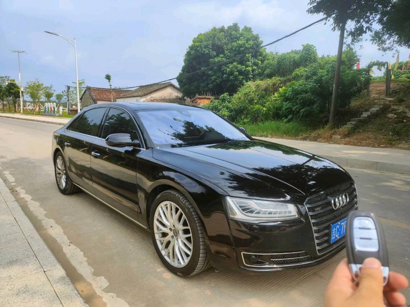 东莞16年奥迪A8L2