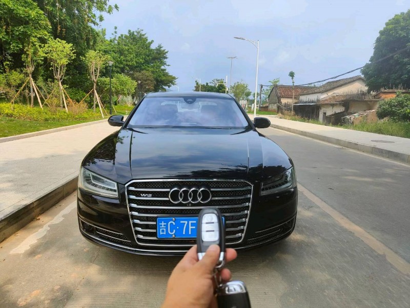 东莞16年奥迪A8L1