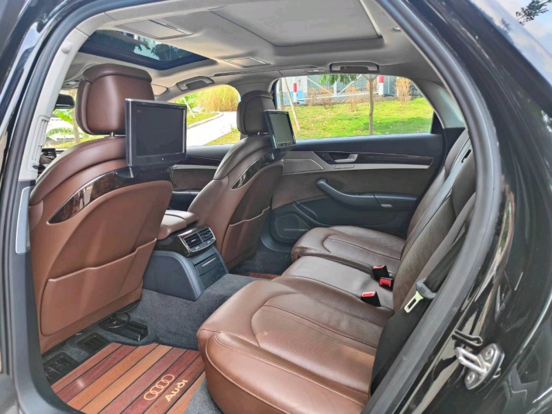 东莞16年奥迪A8L6