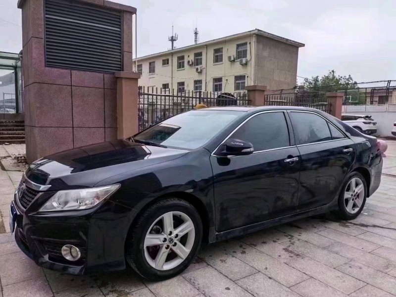 北京13年丰田凯美瑞4