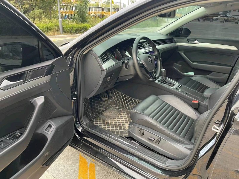 济宁19年大众迈腾4