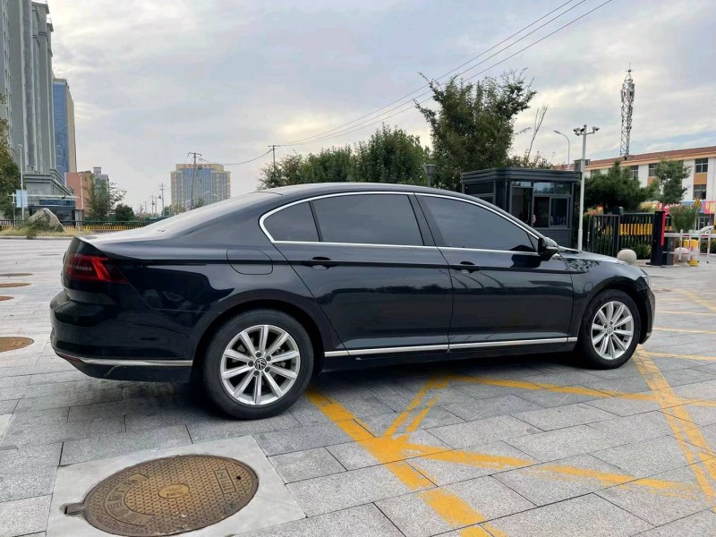 济宁19年大众迈腾6