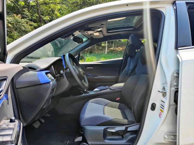 东莞20年丰田CHR4