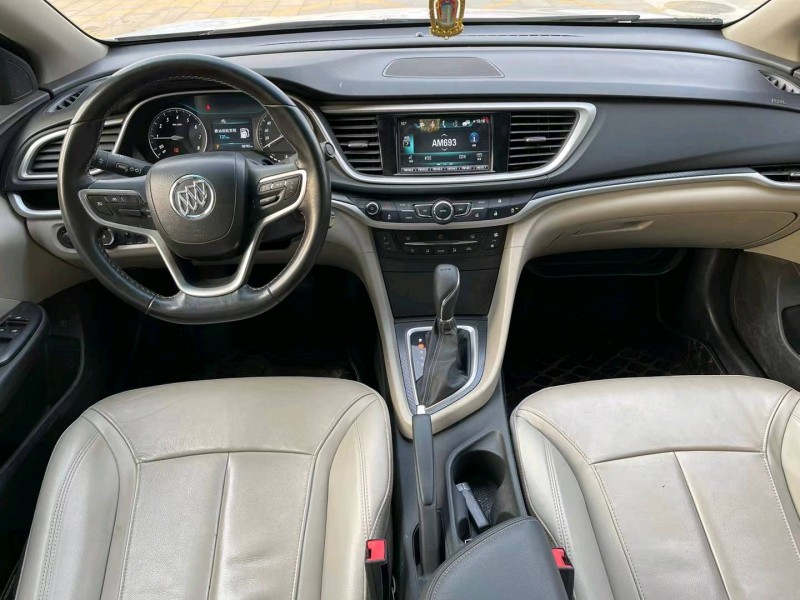 济宁19年别克英朗5