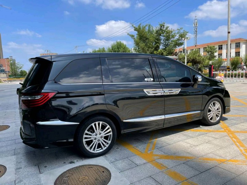 济宁16年本田艾力绅6