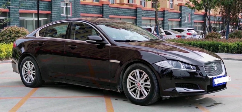 北京14年捷豹XF8