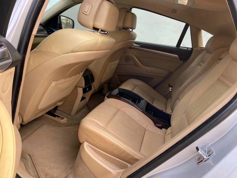 徐州09年宝马X64