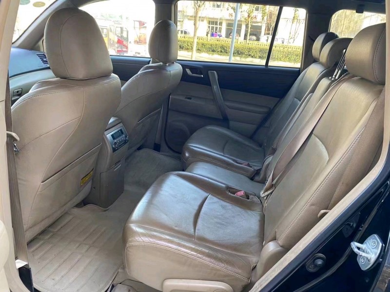 徐州12年丰田汉兰达5