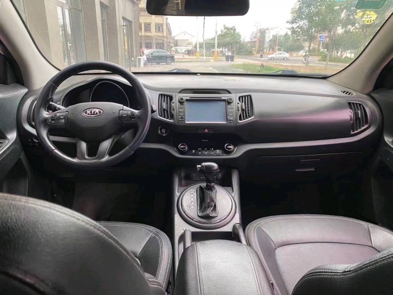 徐州14年起亚智跑6