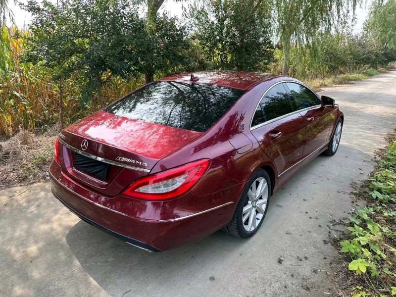 青岛13年奔驰CLS8