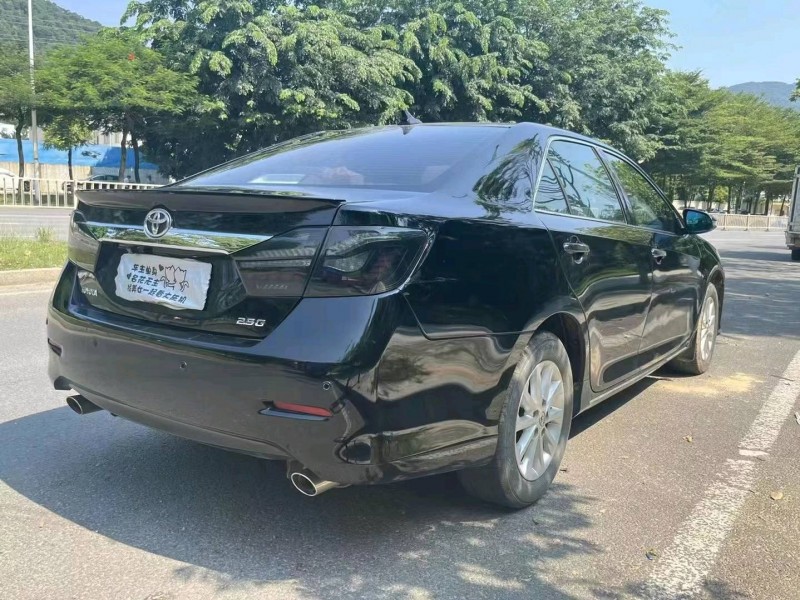 东莞14年丰田凯美瑞5