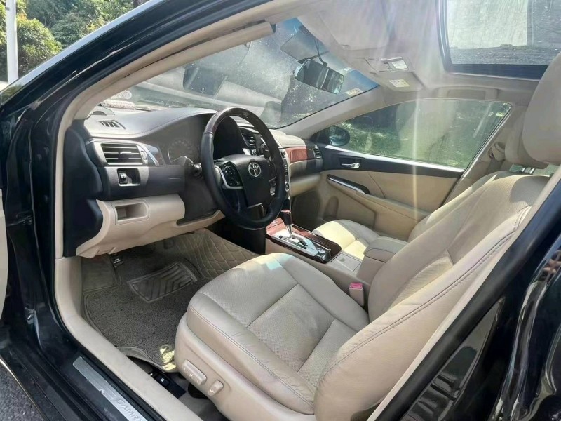 东莞14年丰田凯美瑞6