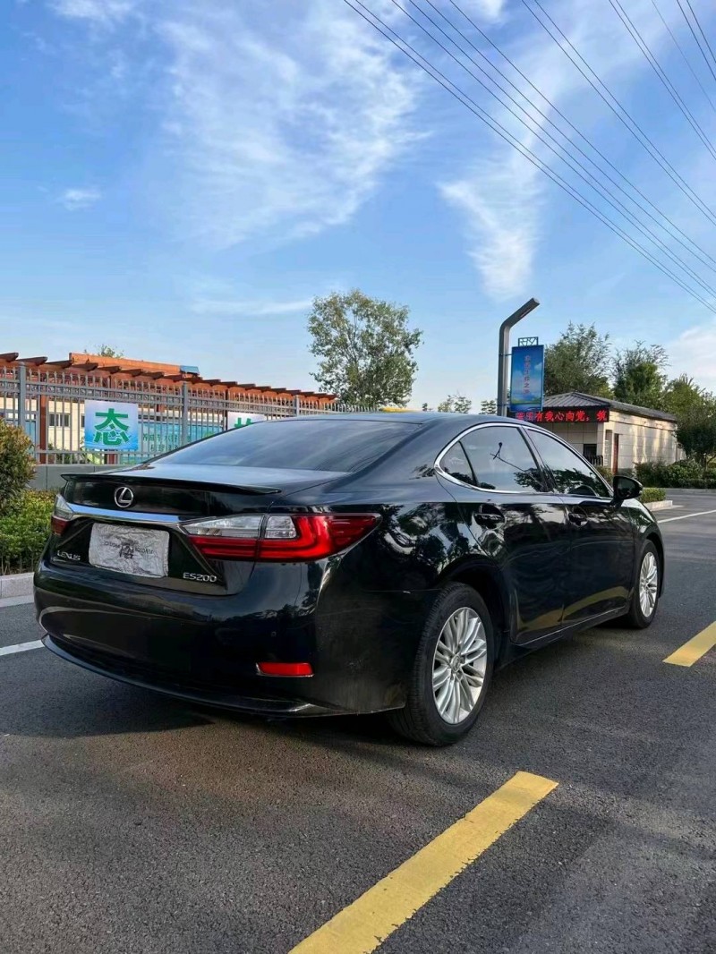 徐州16年雷克萨斯ES4