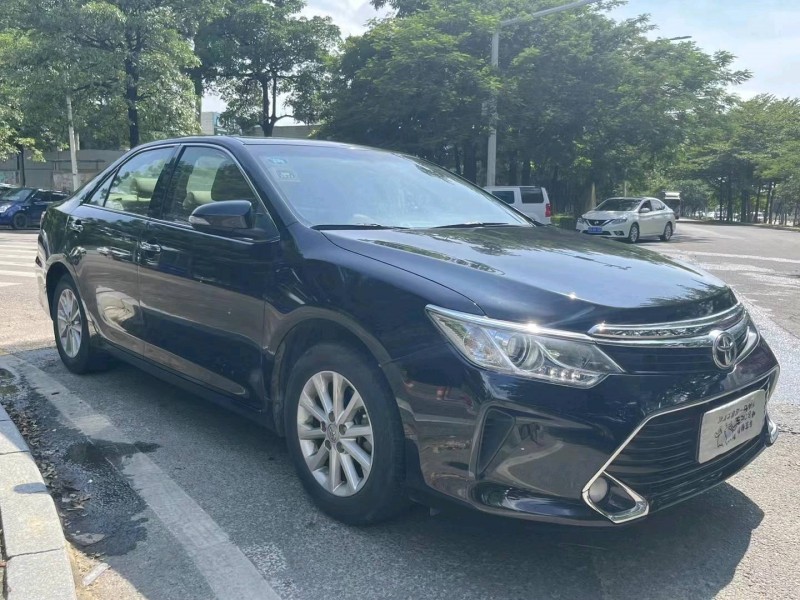 东莞17年丰田凯美瑞7