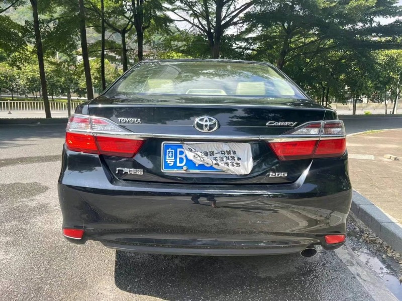 东莞17年丰田凯美瑞6