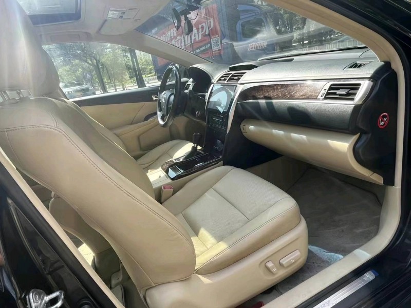 东莞17年丰田凯美瑞3