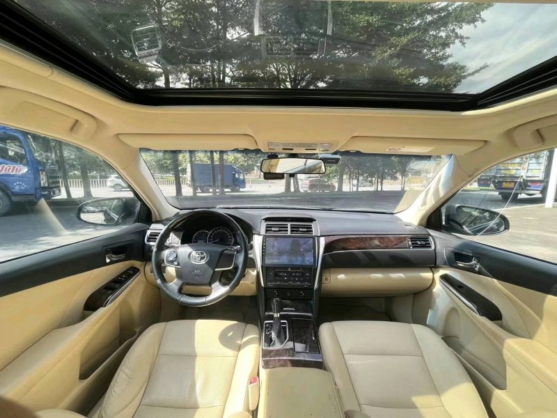 东莞17年丰田凯美瑞1