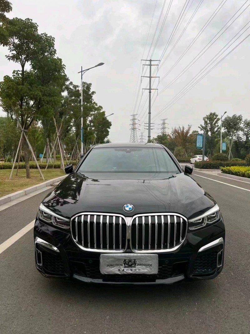 徐州20年宝马7系9