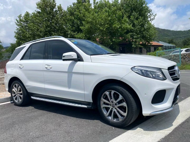 青岛17年奔驰GLE2