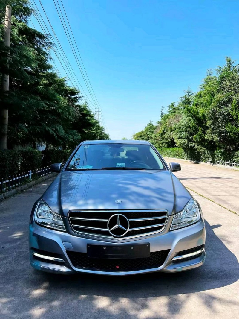 青岛13年奔驰C1