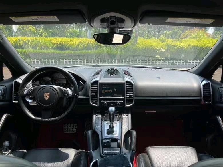 盐城13年保时捷卡宴7