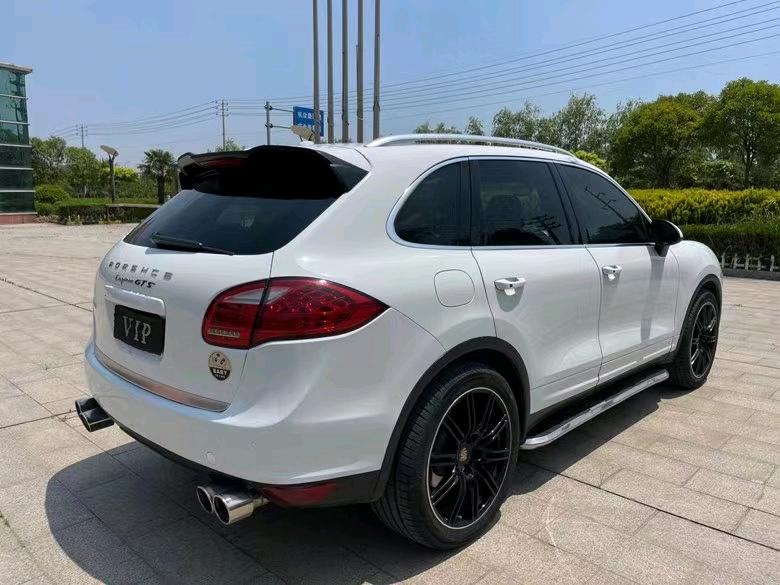 盐城13年保时捷卡宴8
