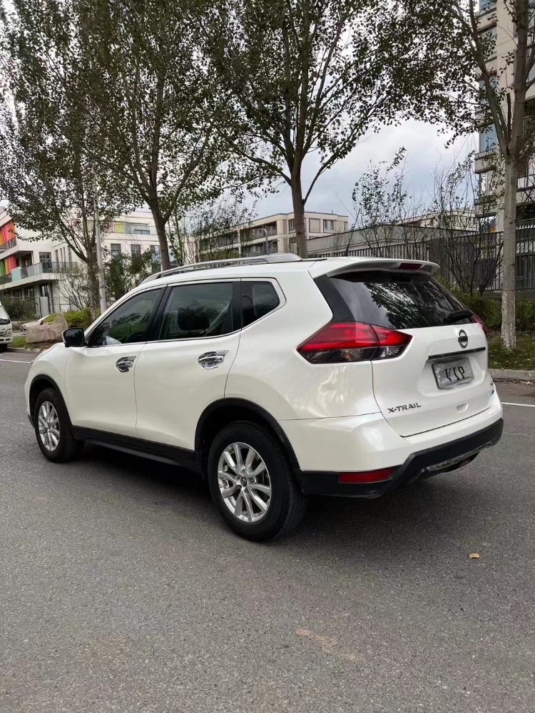 沈阳17年日产奇骏8