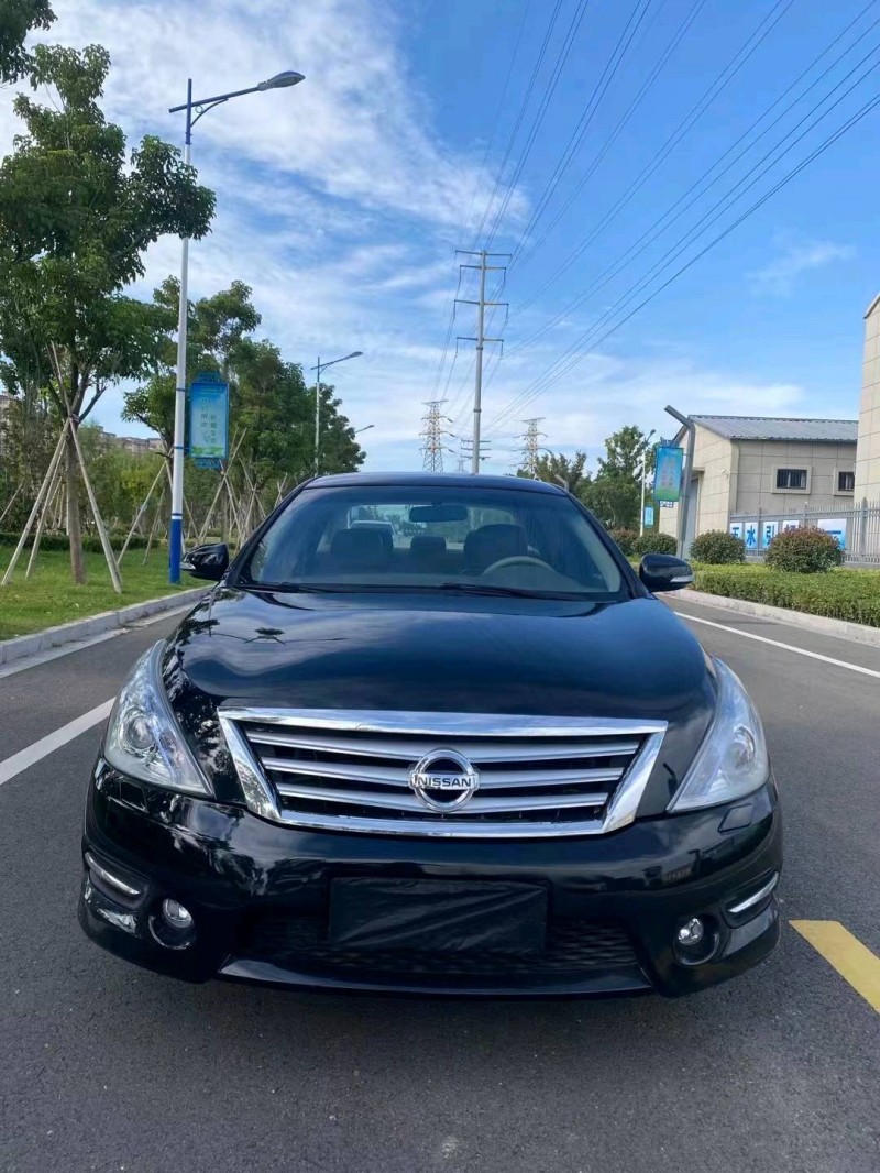 徐州12年日产天籁9