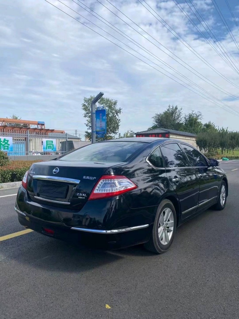 徐州12年日产天籁6