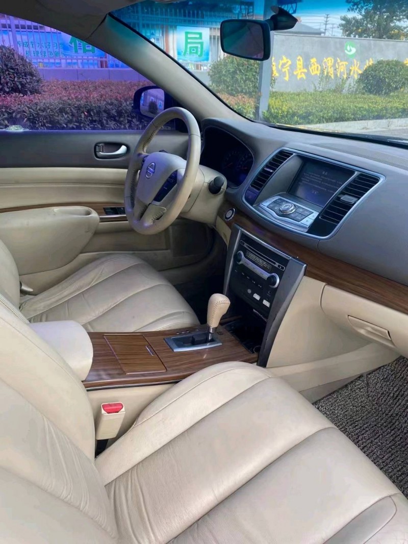 徐州12年日产天籁4