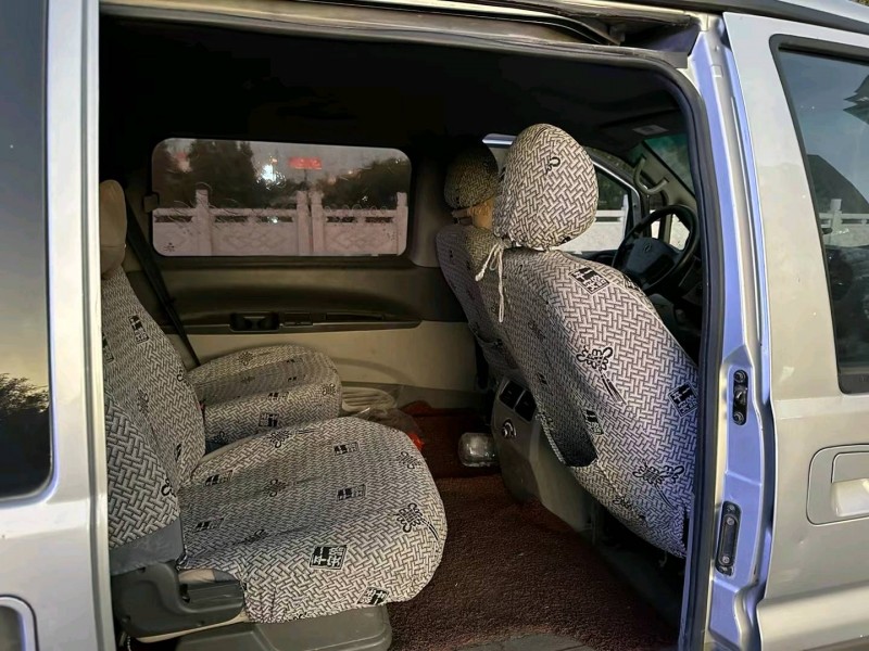 徐州17年东风菱智8