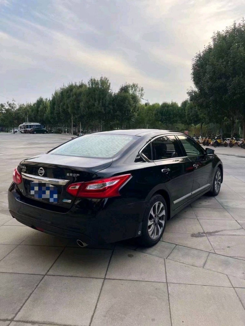 北京18年日产天籁7