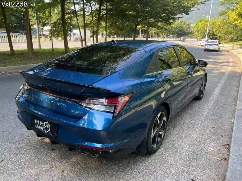 东莞21年现代伊兰特8