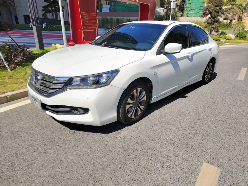 东莞16年本田雅阁2