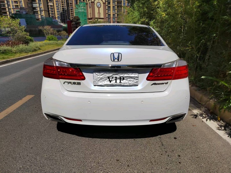 东莞16年本田雅阁4